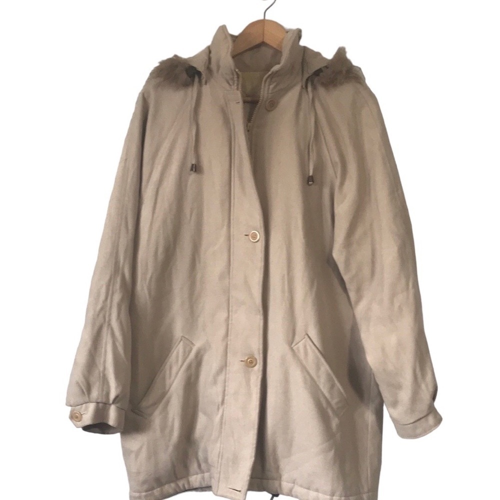 London Fog full zip hooded tan jacket size medium